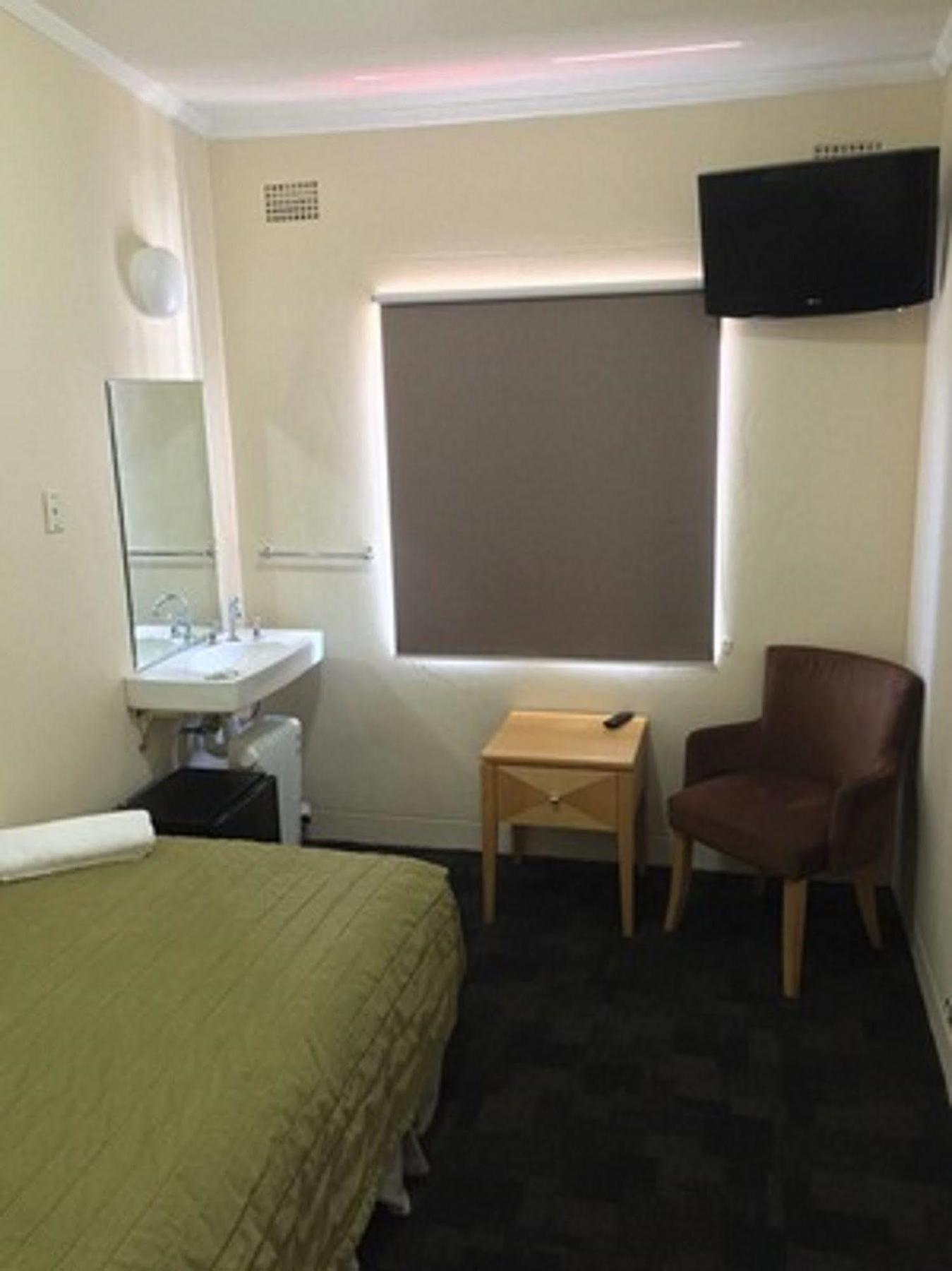 Shortland Budget Accommodation Jesmond Exterior photo
